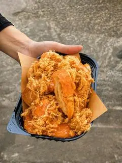 Hình ảnh Bánh mì bơ chà bông