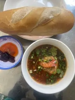 Hình ảnh Bánh mì -xíu mại tôm