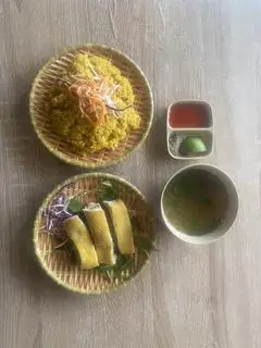 Hình ảnh Cơm gà chặt