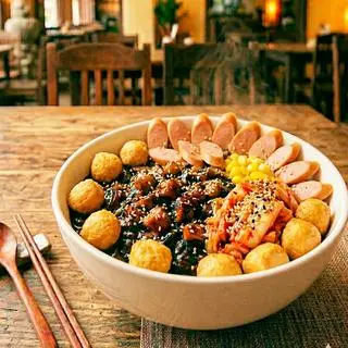 Hình ảnh Mì tương đen xúc xích cá viên Jajangmyeon 