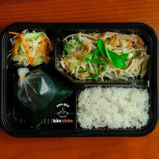 Hình ảnh Cơm gà xé phay