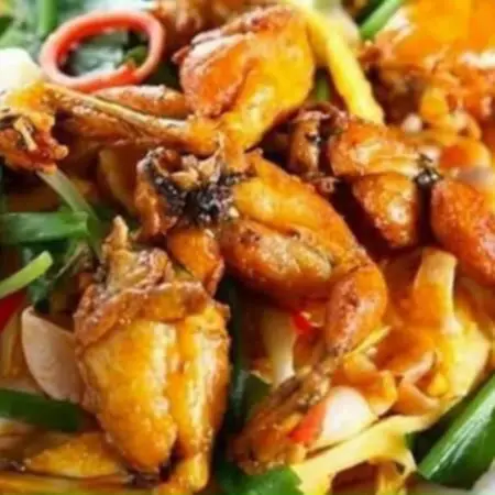 Hình ảnh Cơm ếch xào sả ớt :)