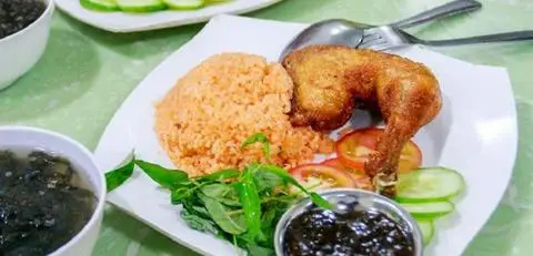 Hình ảnh  Cơm Gà Xối Mỡ Tâm Ký - Quốc Lộ 1A