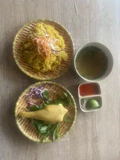 Hình ảnh Cơm đùi gà luộc