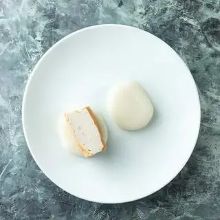 Hình ảnh Bánh Dày Kẹp Chả Chiên