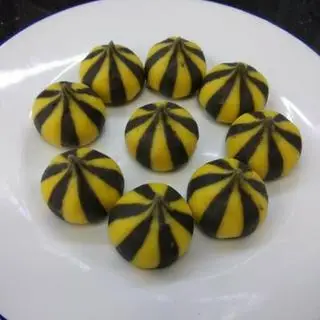 Hình ảnh bánh bảo nhân  gà mặt  ông 