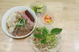 Hình ảnh Bún bò thập cẩm