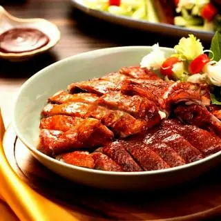 Hình ảnh Vịt quay 1/2 con