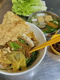 Hình ảnh Combo 5 cuốn bì + nước sâm 