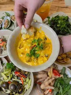 Hình ảnh Ốc hương sốt trứng muối