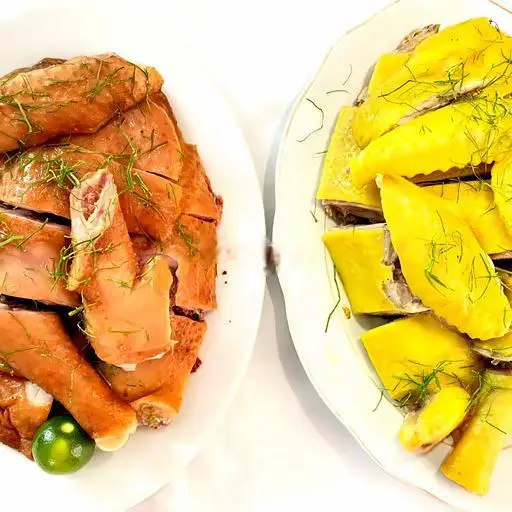 Hình ảnh Gà Hun Khói 1/2 - Gà Luộc 1/2