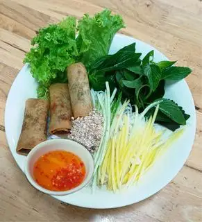 Hình ảnh Bún chả giò ( nhà làm)