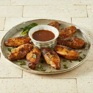 Hình ảnh Cánh gà giữa BBQ
