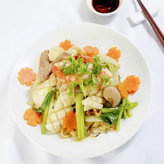 Hình ảnh Hủ tiếu mềm xào hải sản