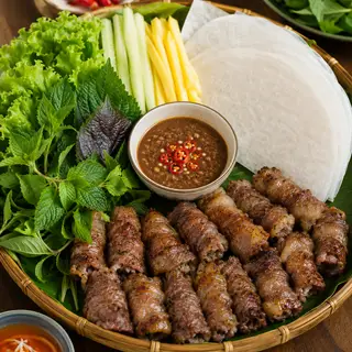Hình ảnh Bò mỡ chài - rau - bánh tráng - 10 cuốn