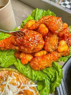 Hình ảnh Gà Rán Sốt Bơ Phô Mai
