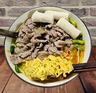 Hình ảnh Mì bò mực xoắn