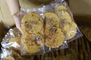 Hình ảnh CƠM CHÁY CHIÊN MẮM 