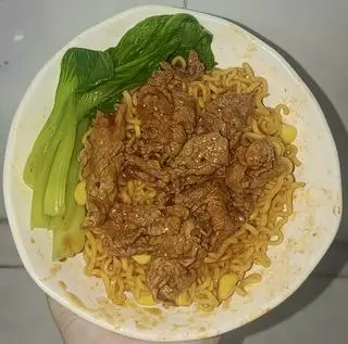Hình ảnh Mì Trộn Indomie Bò