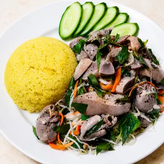 Hình ảnh cơm lòng gà bóp gỏi
