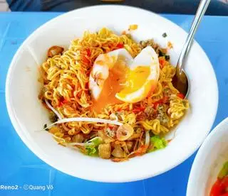 Hình ảnh Mì trộn trứng