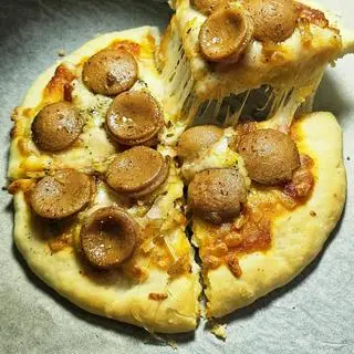 Hình ảnh Pizza xúc xích 