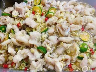 Hình ảnh chân gà sả tắc rút xương