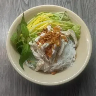 Hình ảnh MÌ GÓI TRỘN GÀ XÉ 