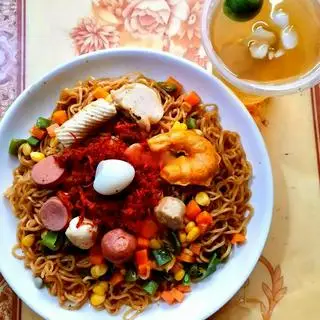 Hình ảnh COMBO Mì Trộn Đặc Biệt + 1 Trà Quất