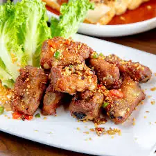 Hình ảnh Cơm sườn cháy tỏi