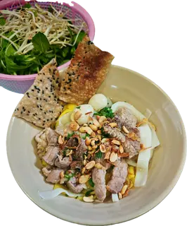 Hình ảnh Mỳ Quảng Sườn + Thịt + Trứng