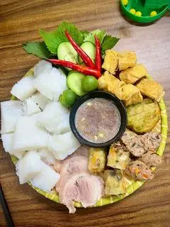 Hình ảnh combo 2 xuất bún đậu đầy đủ có nem