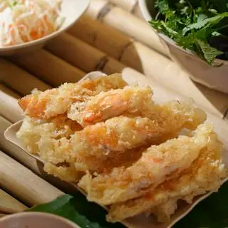 Hình ảnh Bánh tôm giòn rụm