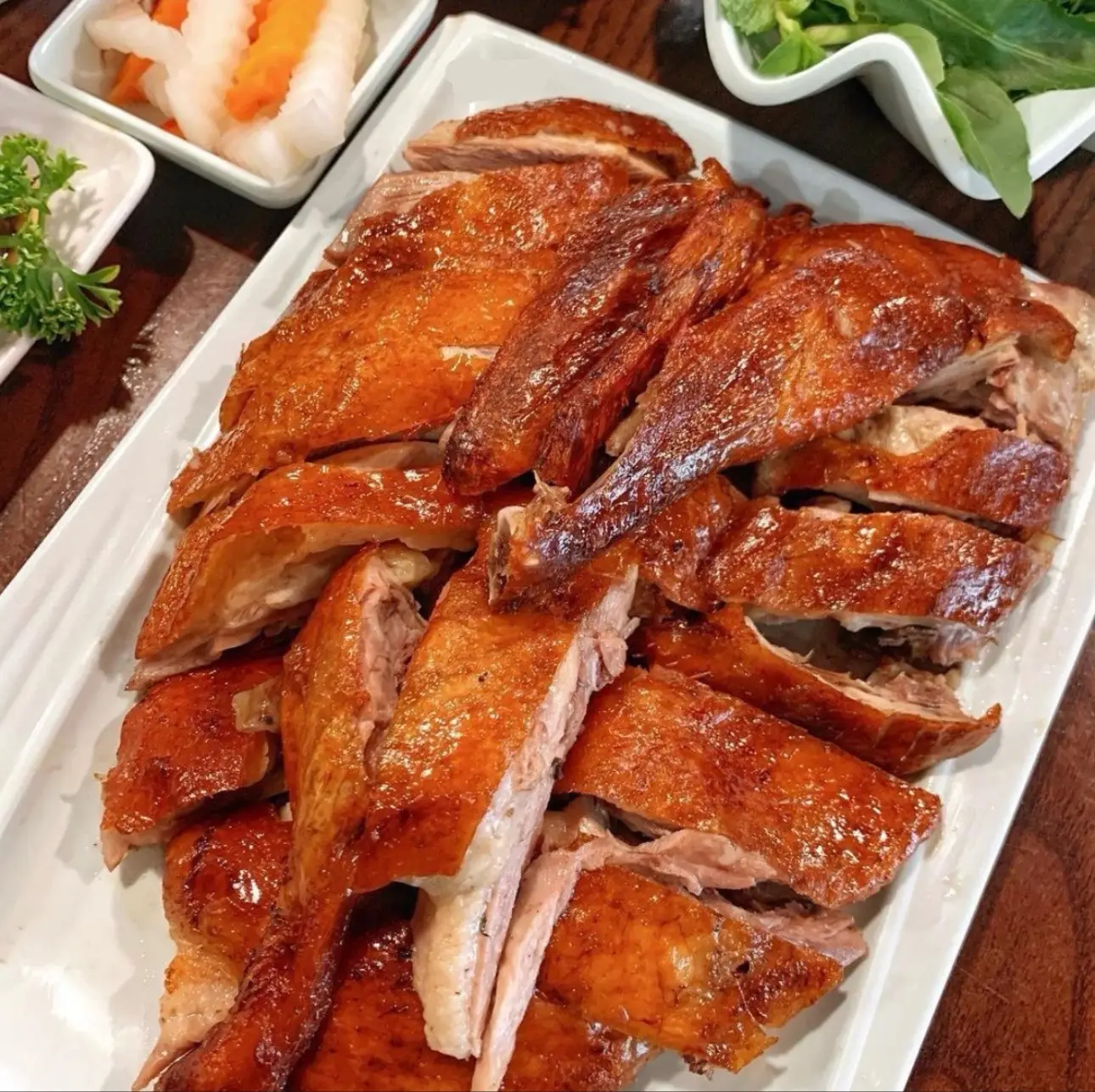 Hình ảnh Vịt quay da giòn - 1 con