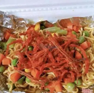 Hình ảnh Mì trộn bò khô