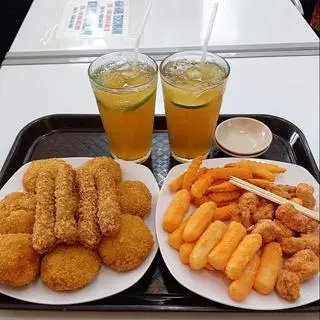 Hình ảnh Combo 3 bánh gà+ 3 nem chua rán + 1 Trà sâm lạnh