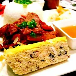Hình ảnh Cơm tấm sườn chả 