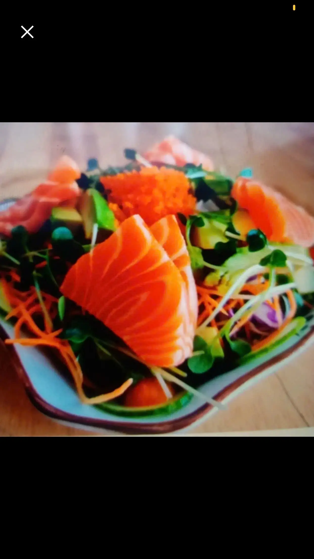 Hình ảnh salmon salad  - salad cá hồi + sốt mè