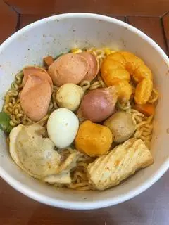 Hình ảnh Mì trộn Thập cầm nhiều mì