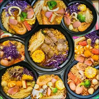 Hình ảnh Mỳ cay kim chi thịt ba chỉ bò Mỹ nấm kim châm cá viên tôm viên mực viên rau cải