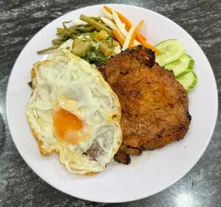 Hình ảnh Cơm sườn trứng