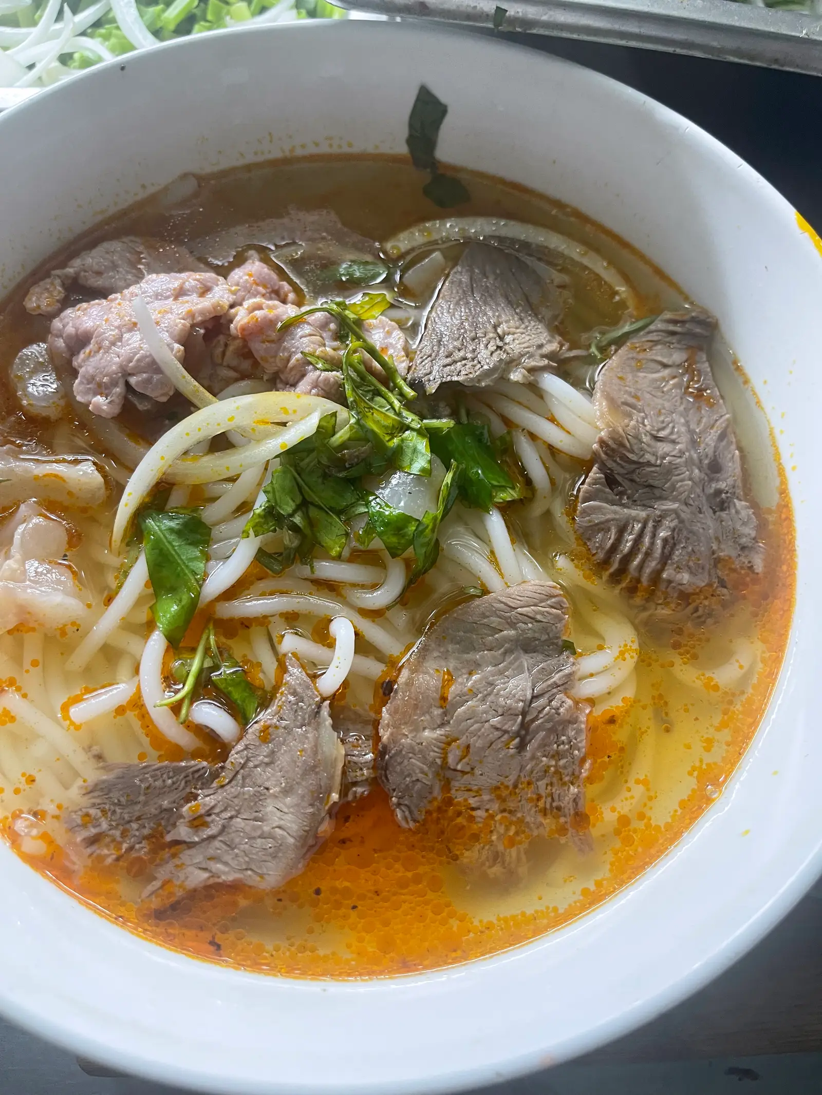 Hình ảnh Bún bò tái nạm
