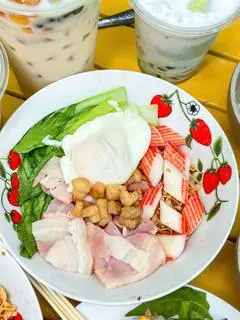 Hình ảnh Mì trộn đặt biệt+canh heo vien