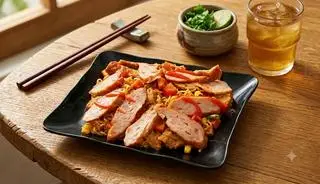 Hình ảnh Mì trộn nem nướng