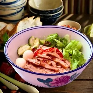 Hình ảnh Bún Nước Tương Chả Cá Không Trứng