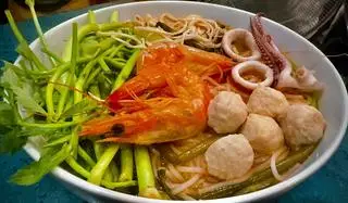 Hình ảnh Bún Thái Hải Sản Đặc Biệt + 1 Trà sữa trân châu trắng 