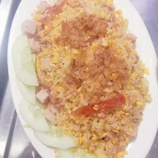 Hình ảnh Cơm rang trứng giò lạp xưởng