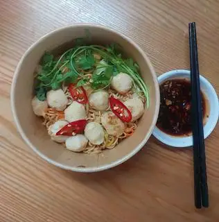Hình ảnh mì xào cá viên
