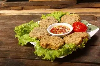 Hình ảnh Chả cá thác lác chiên