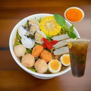 Hình ảnh combo 1 bún thái chả cá cá viên  + 1 hồng trà tắc